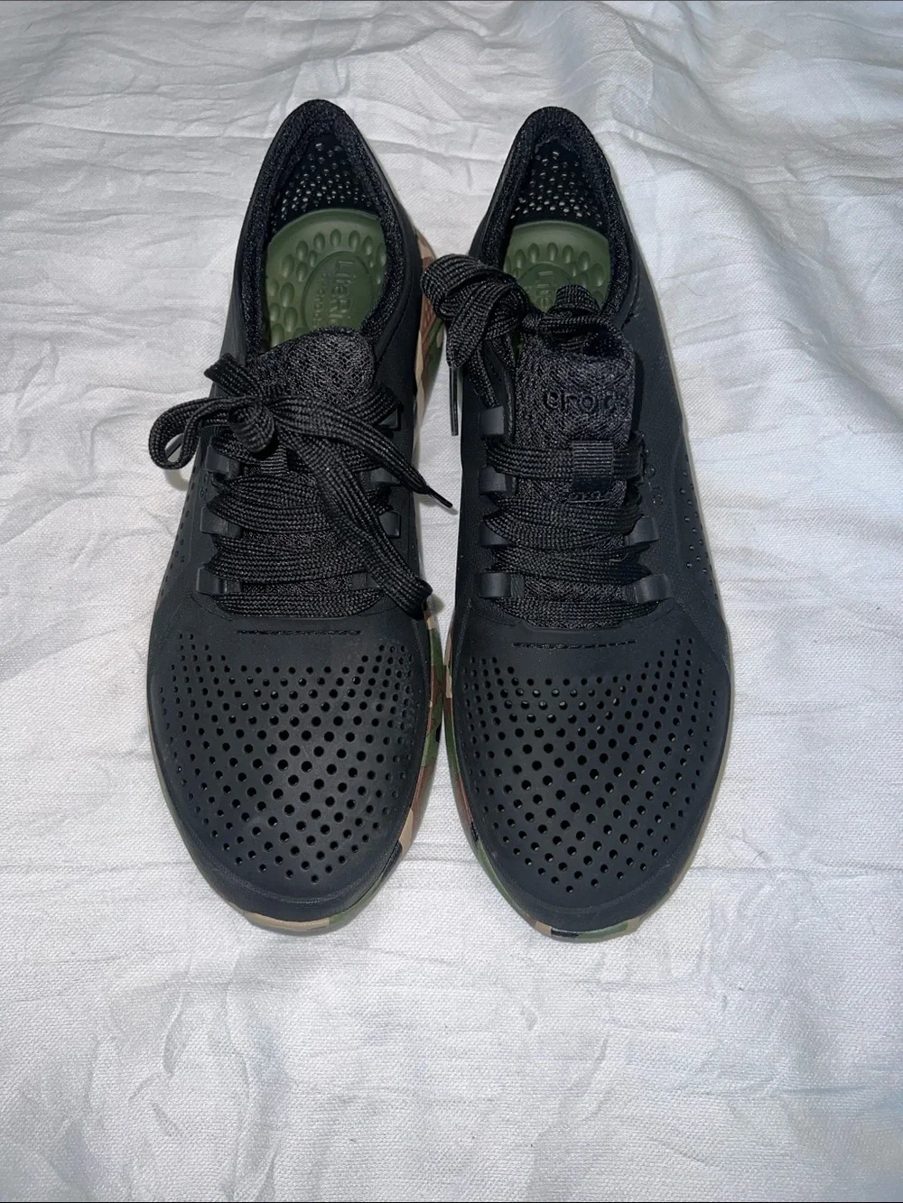 CROCS Black Sneakers with Camouflage Sole